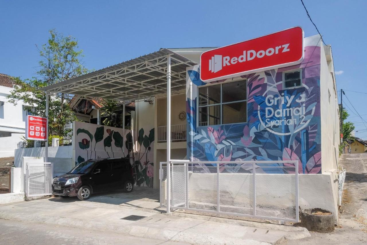 Reddoorz Syariah Near Universitas Mercu Buana Kampus 2 Yogyakarta Kejayan Εξωτερικό φωτογραφία